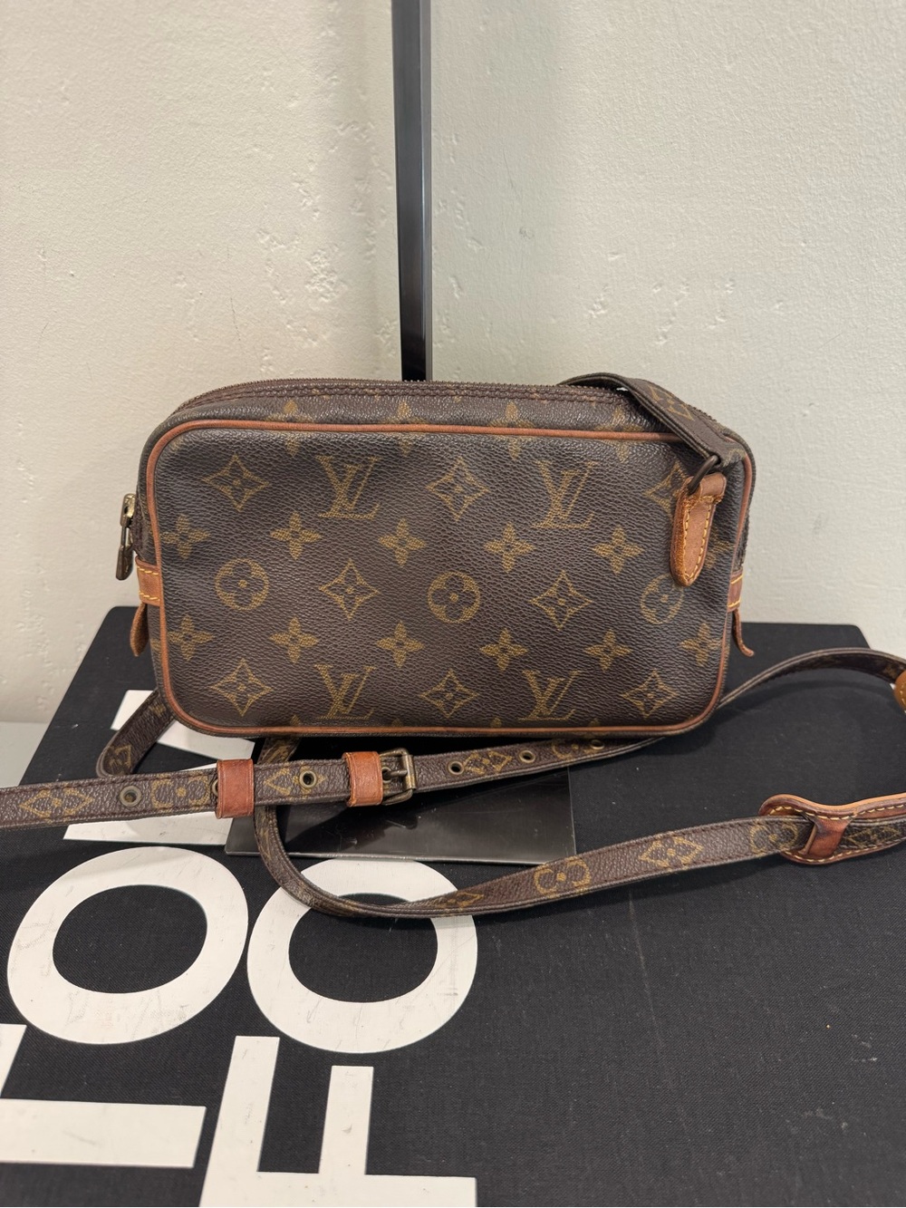 Louis Vuitton Monogram vintage Canvas crossbody Bag